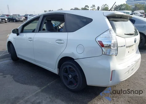 2014 Toyota Prius V Three z USA, uszkodzony, nr VIN JTDZN3EU3EJ013252